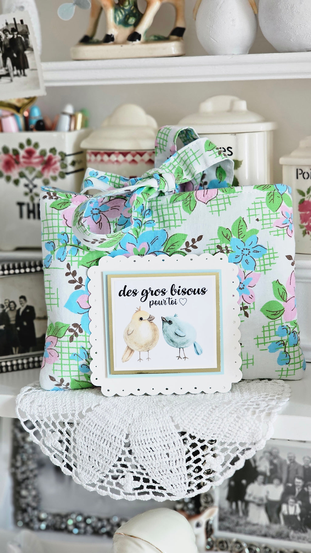 Pochette tissu fleuri et cartes à paillettes