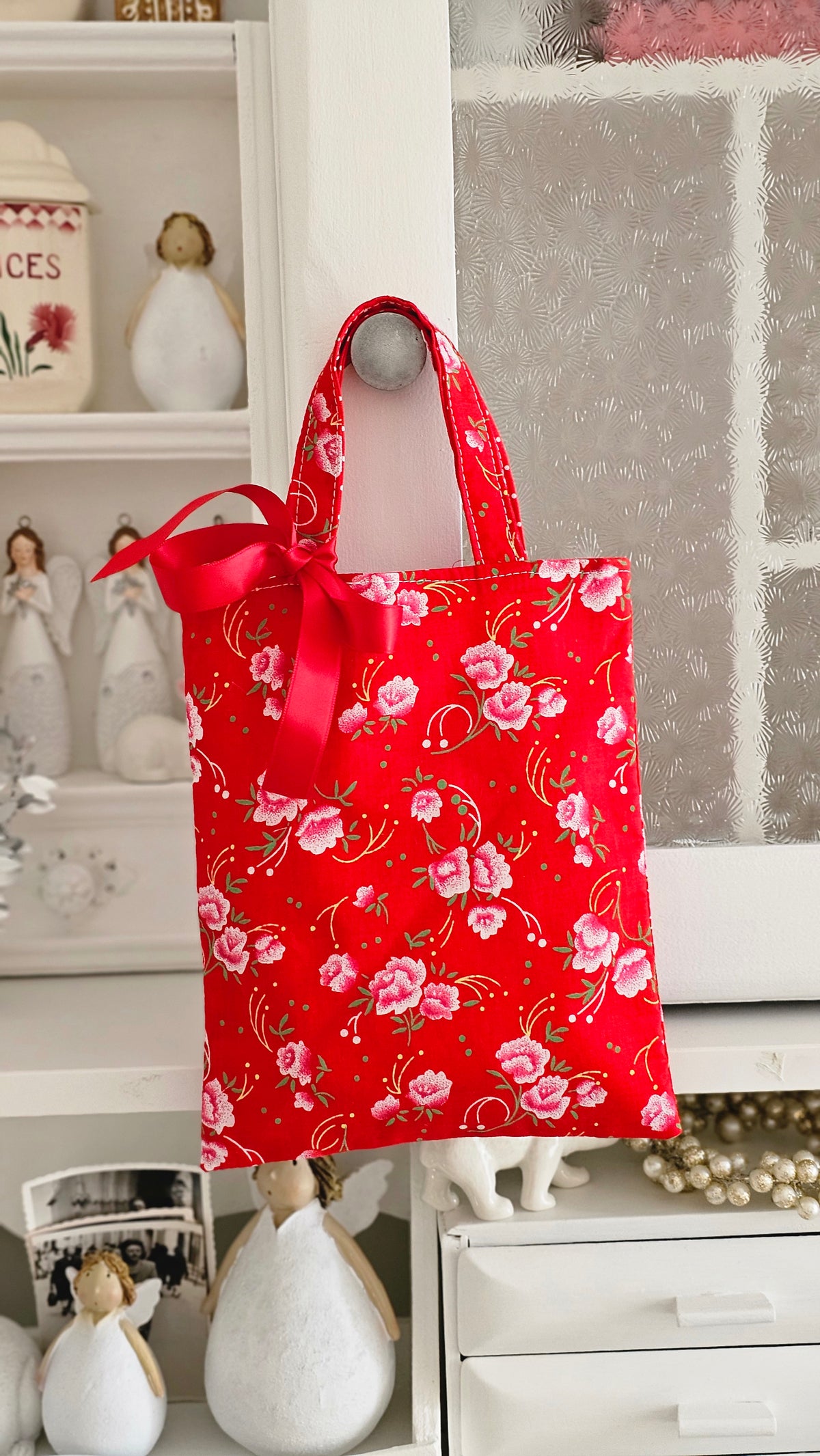 Tote bag et boîte avec cartes texte
