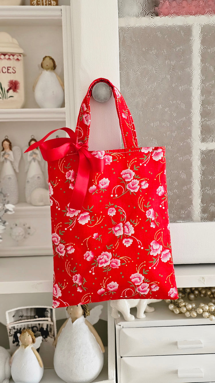 Tote bag et boîte avec cartes texte