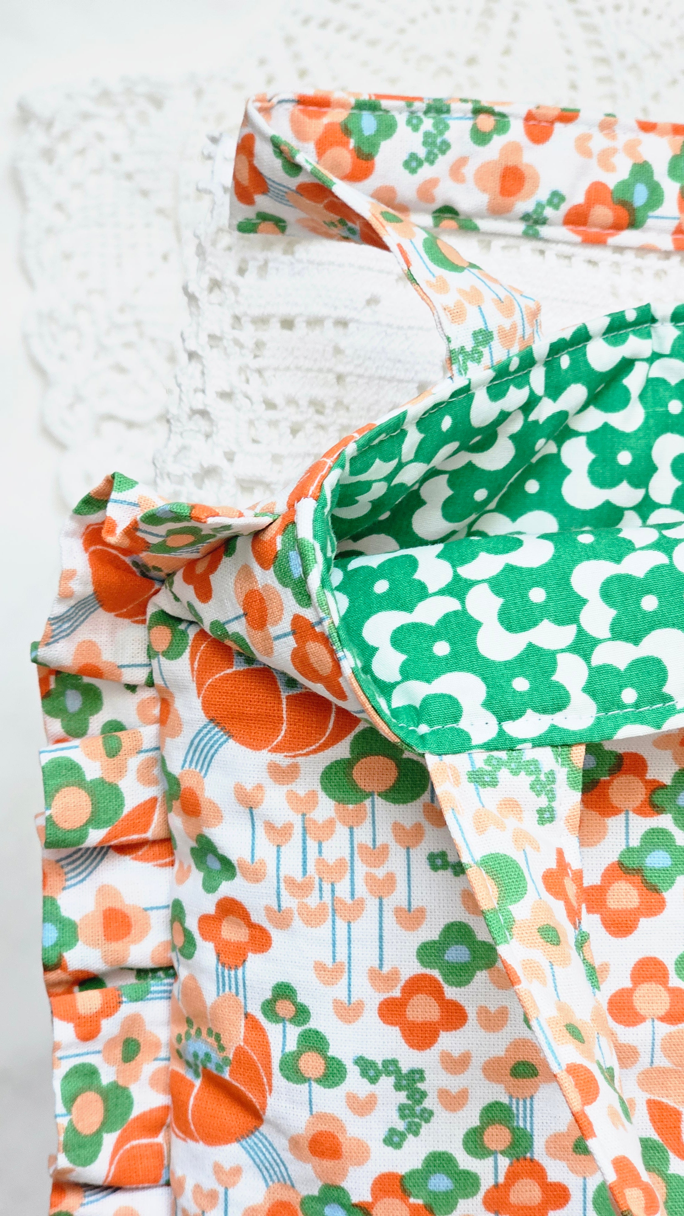 Sac à volants et trousse tissu fleuri orange