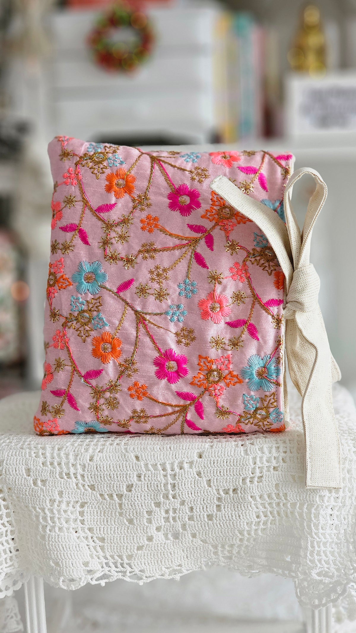 Pochette tissu fleuri pour livre de poche
