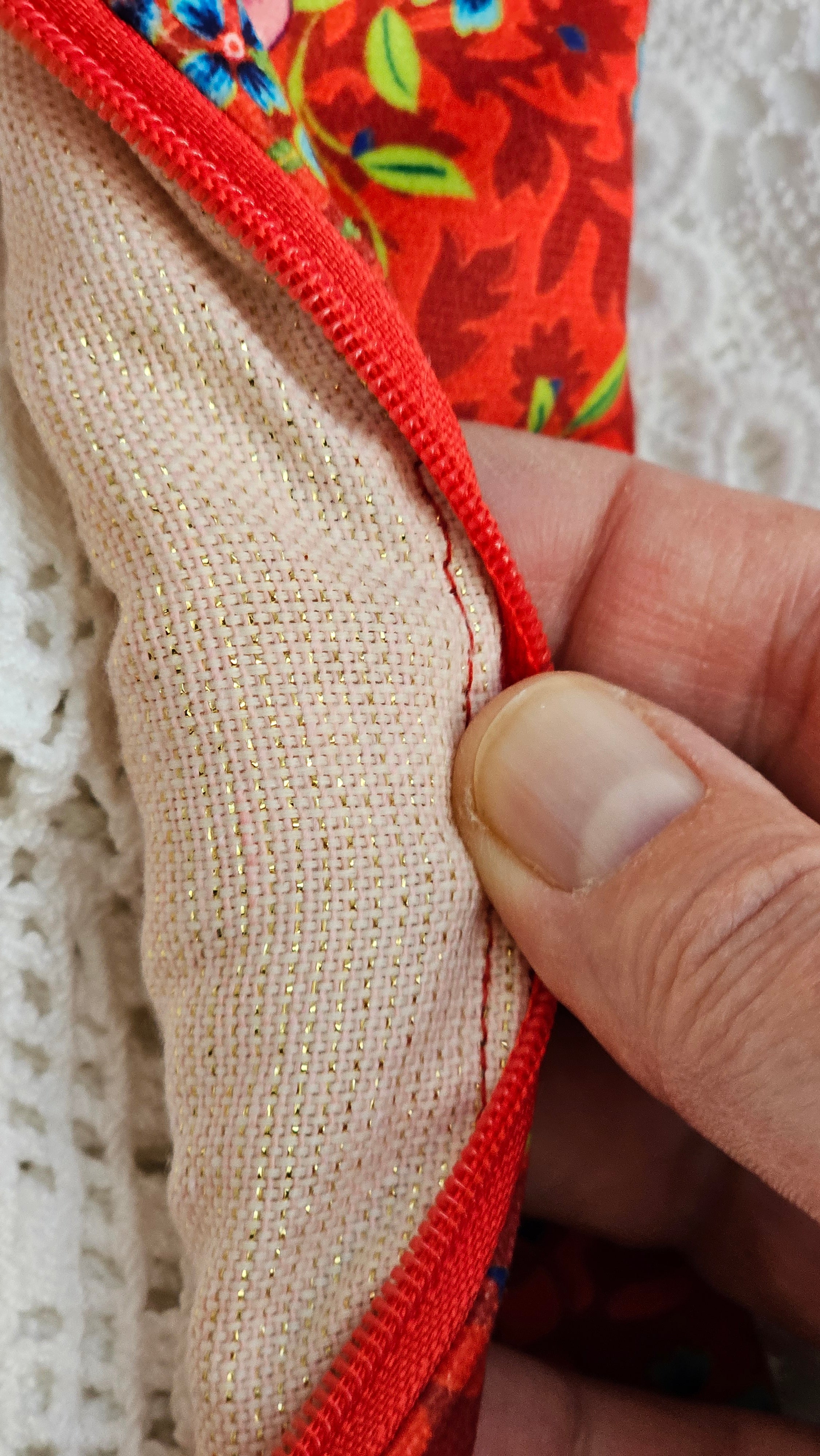 Trousse tissu fleuri rouge