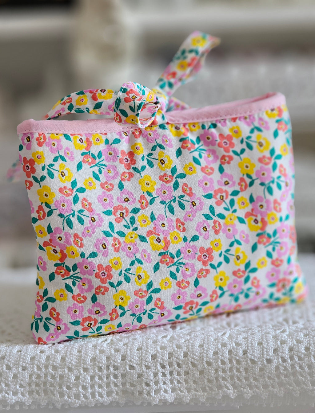 Pochette tissu fleuri et carte à paillettes
