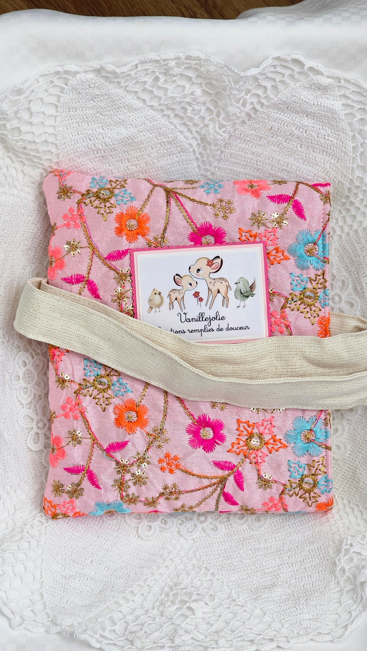 Pochette tissu fleuri pour livre de poche