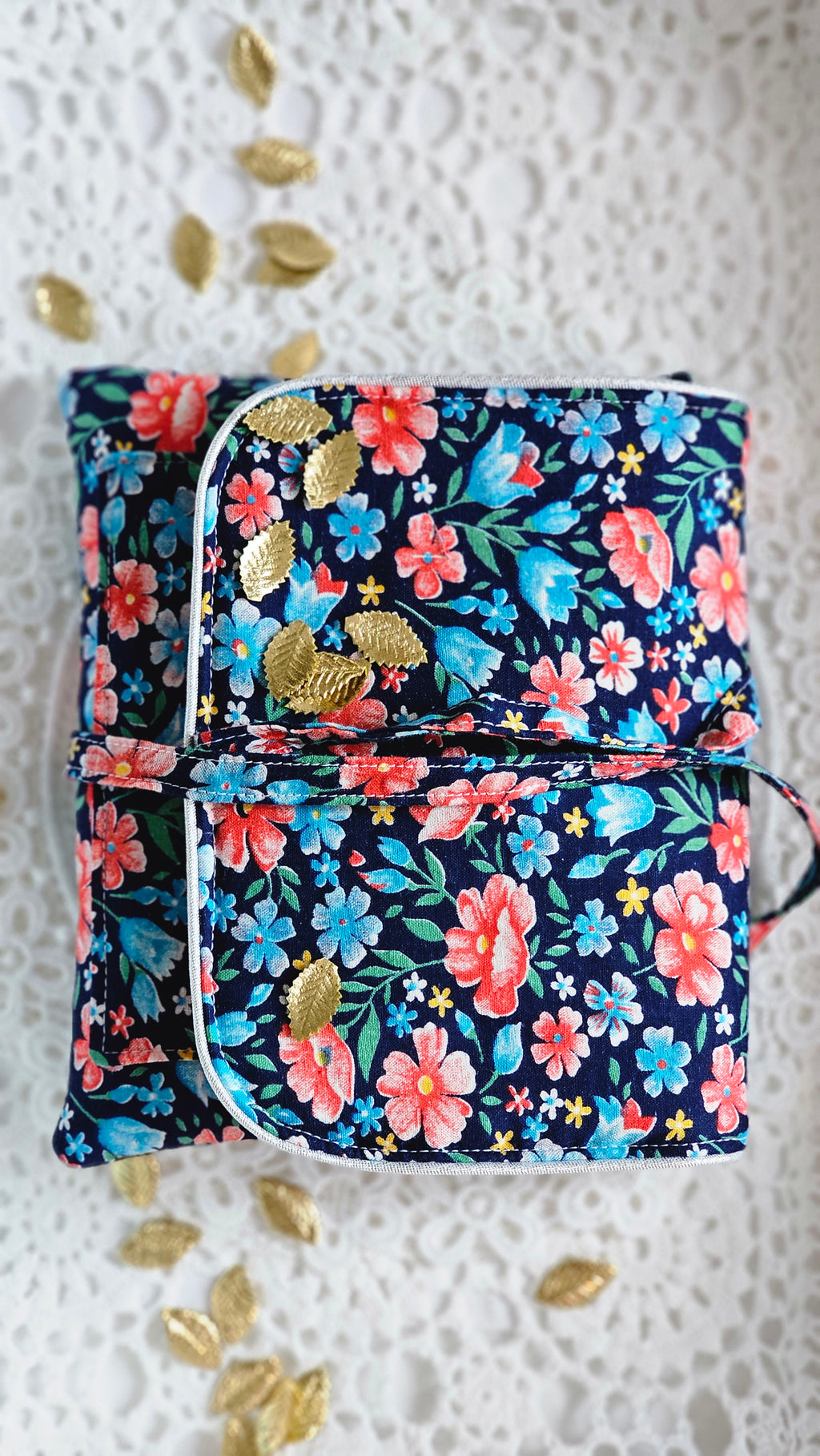 Pochette tissu coton fleuri et passepoil