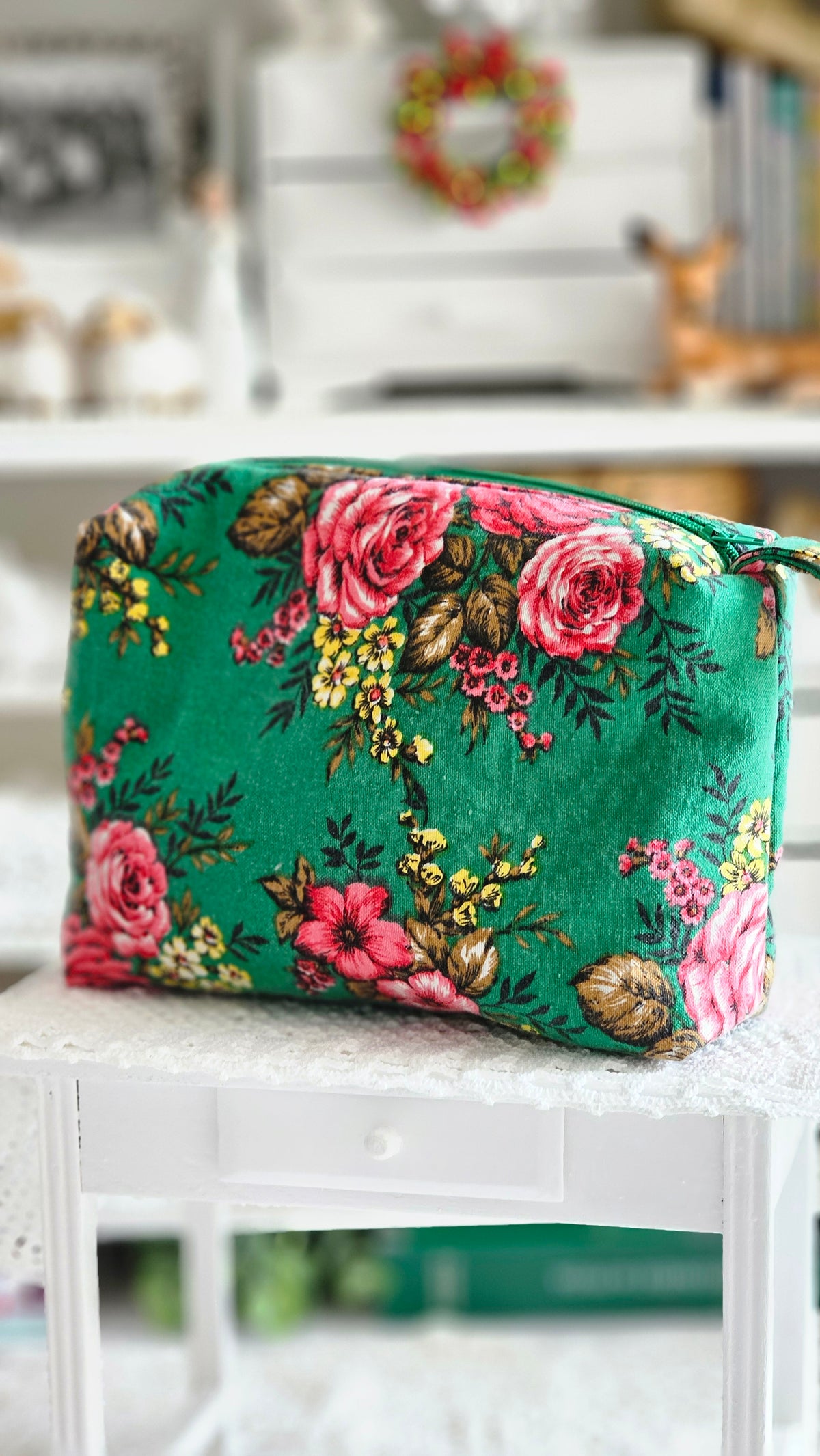 Trousse tissu fleuri vintage vert