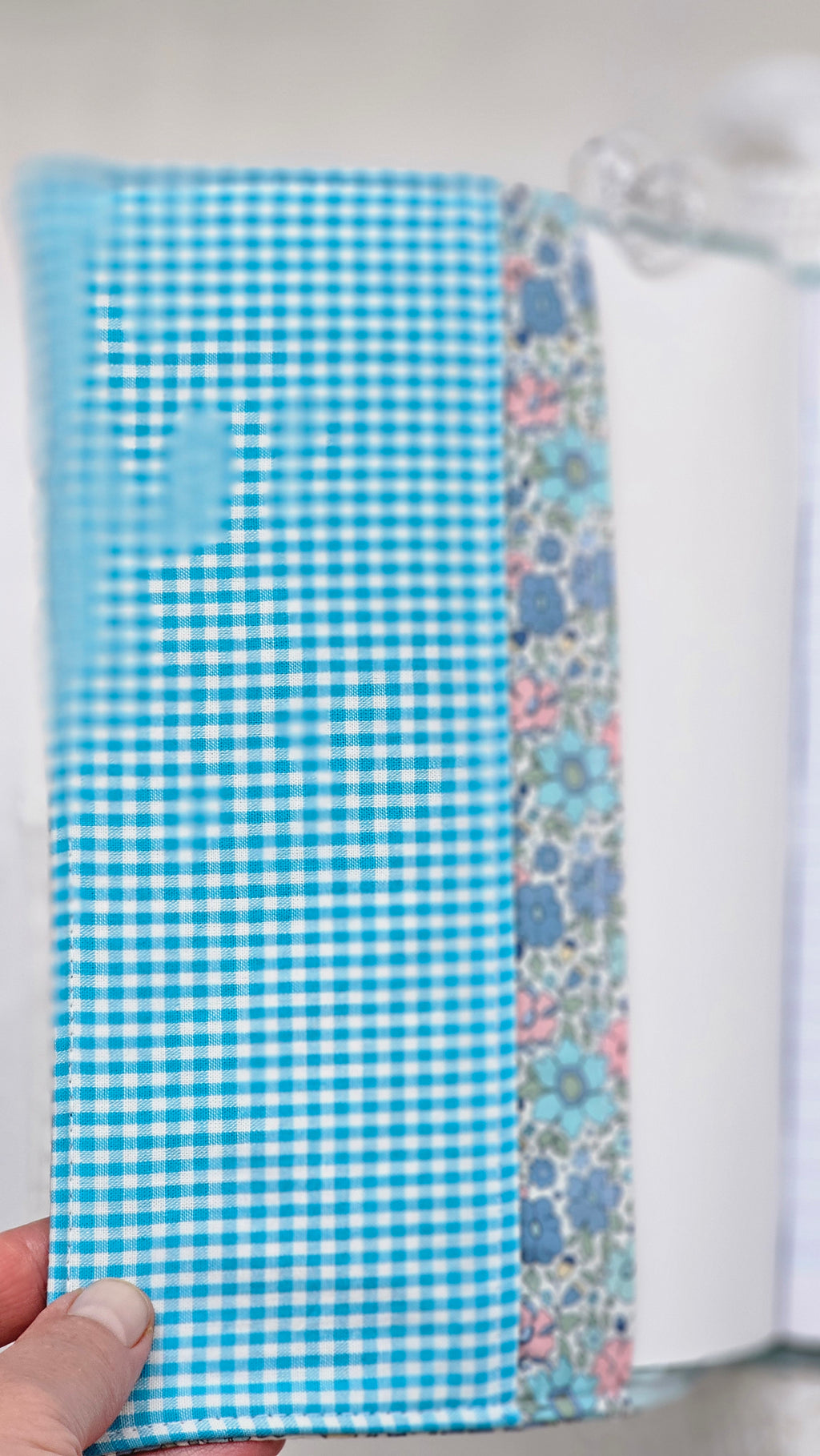 Protège cahier tissu fleuri bleu