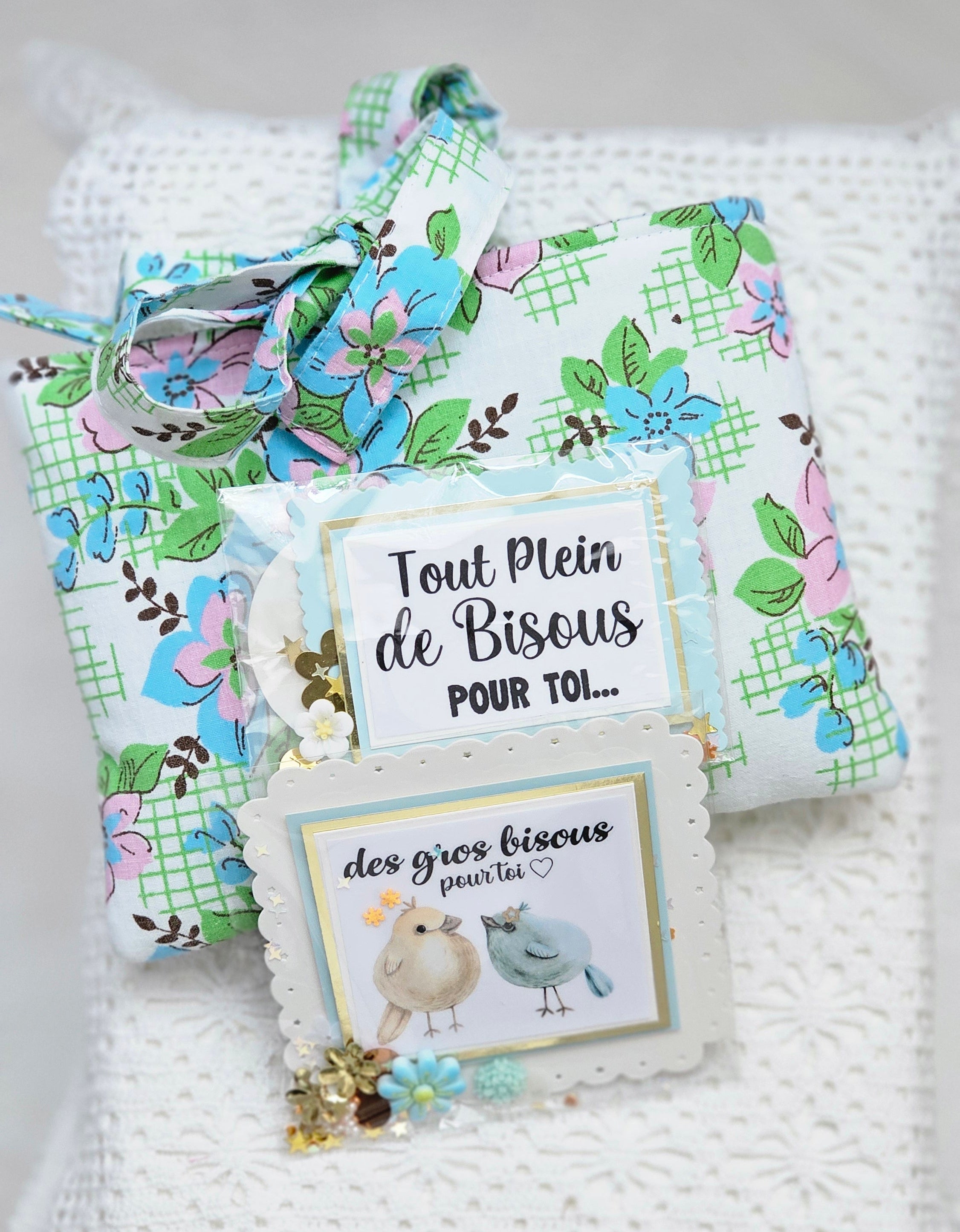 Pochette tissu fleuri et cartes à paillettes