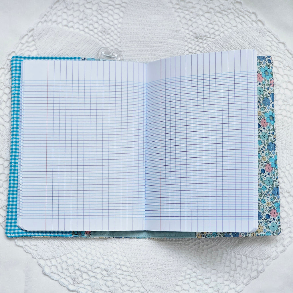 Protège cahier tissu fleuri bleu