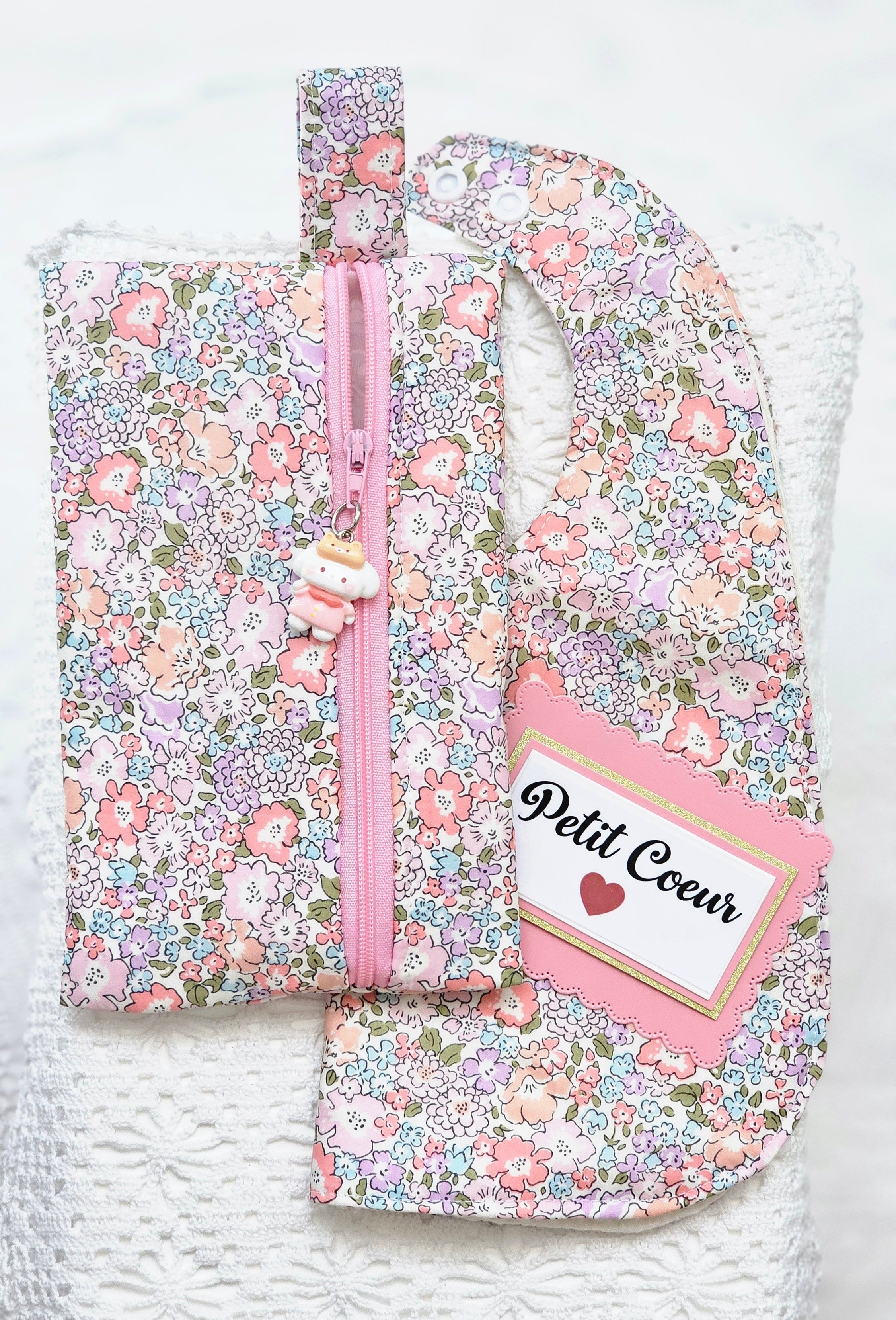 Bavoir et trousse tissu liberty rose
