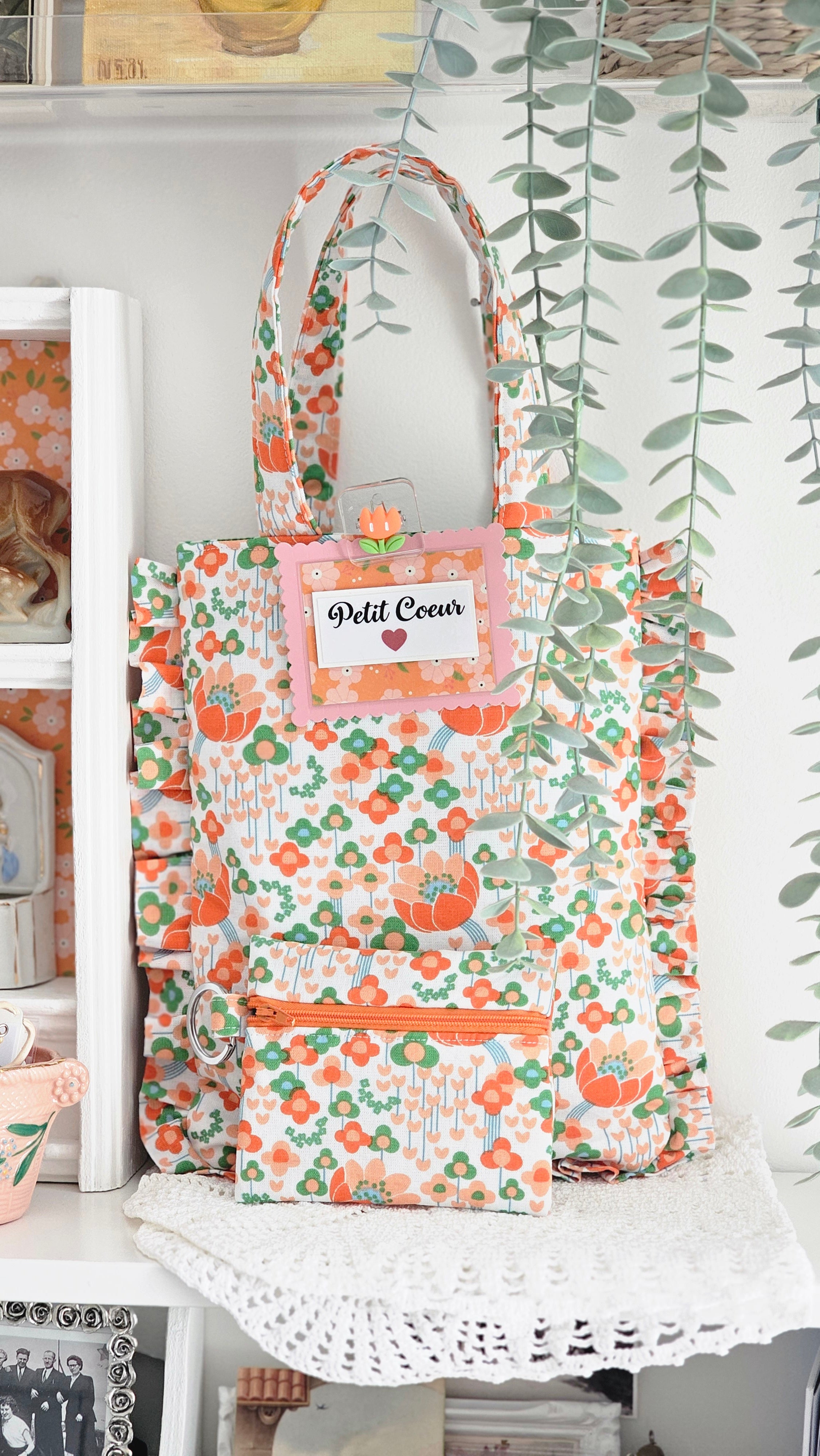 Sac à volants et trousse tissu fleuri orange