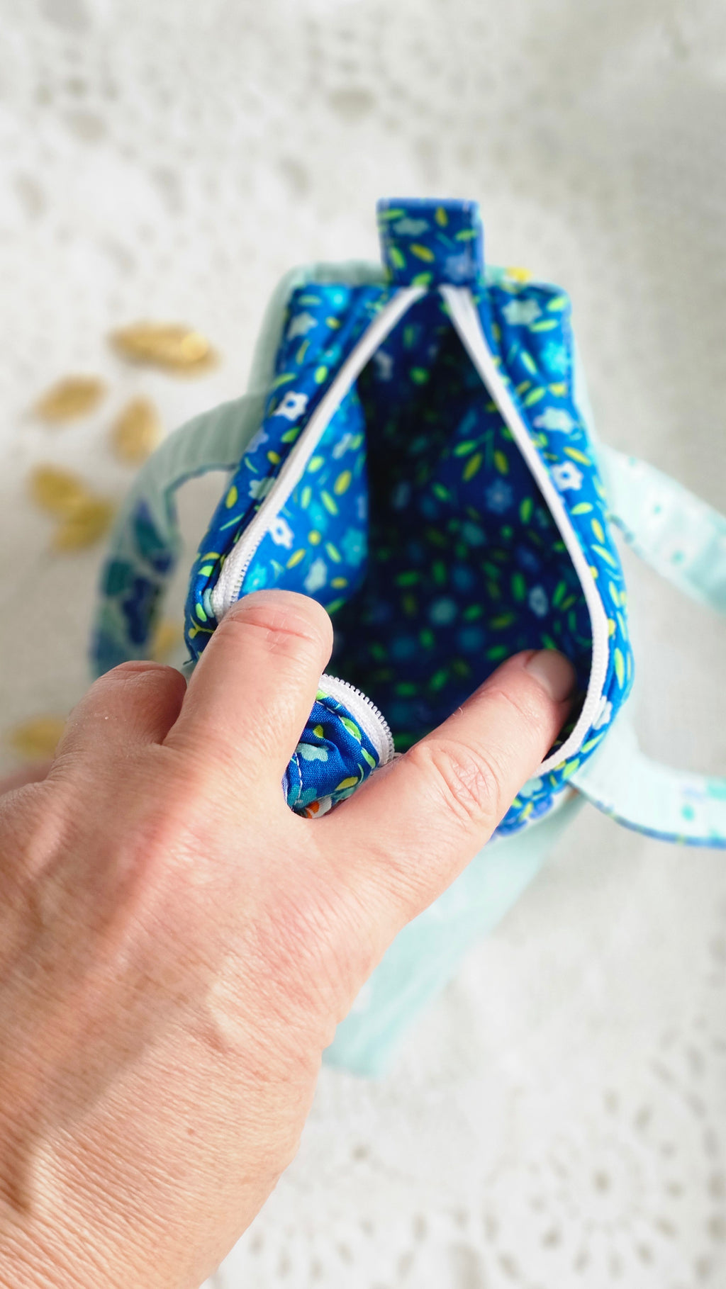 Mini trousse tissu fleuri bleu