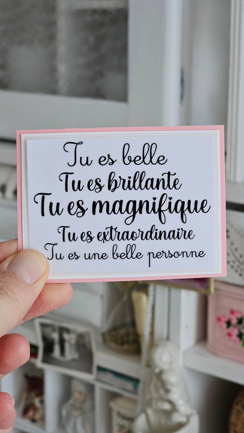 Tote bag et boîte avec cartes texte