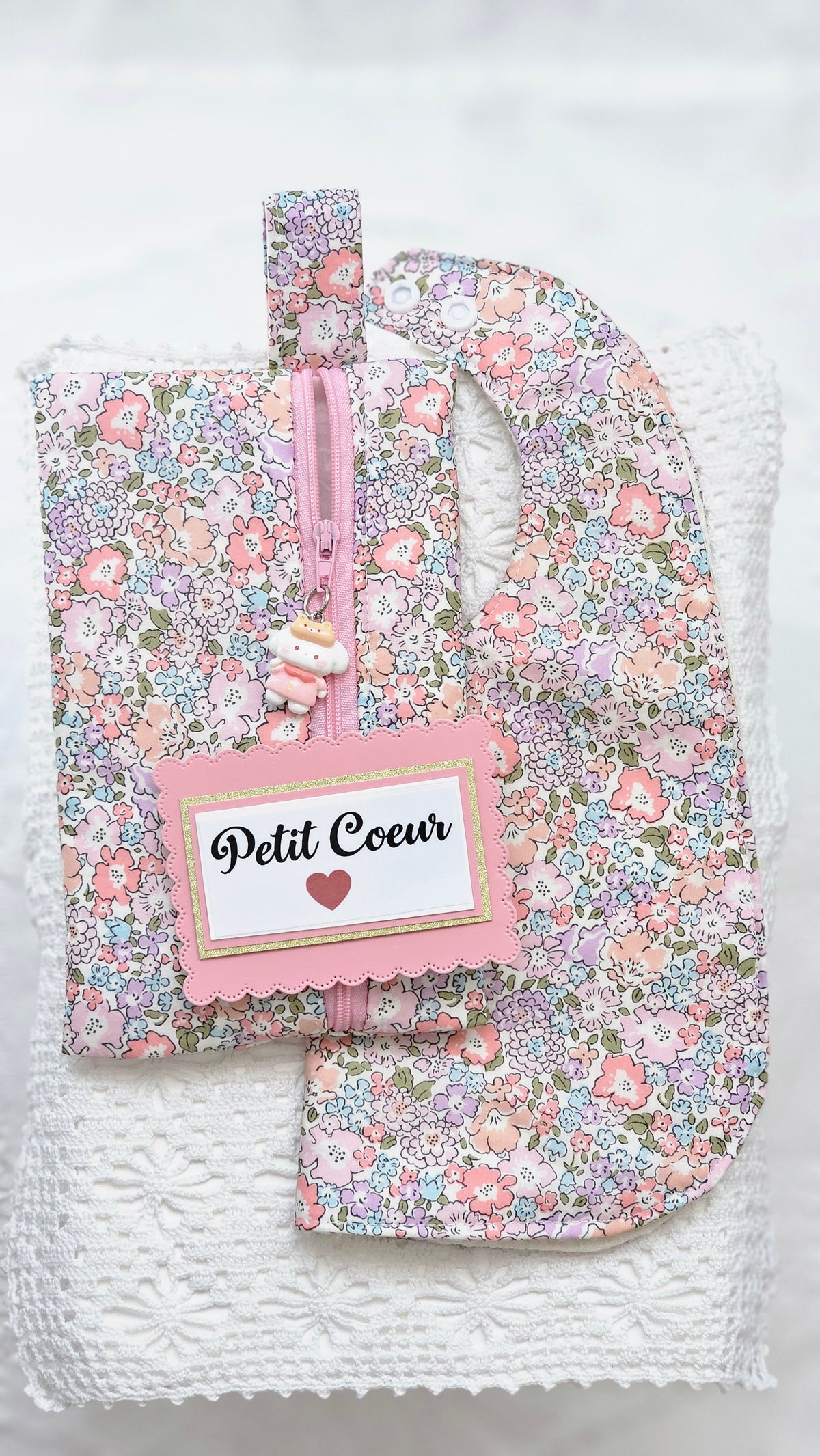 Bavoir et trousse tissu liberty rose