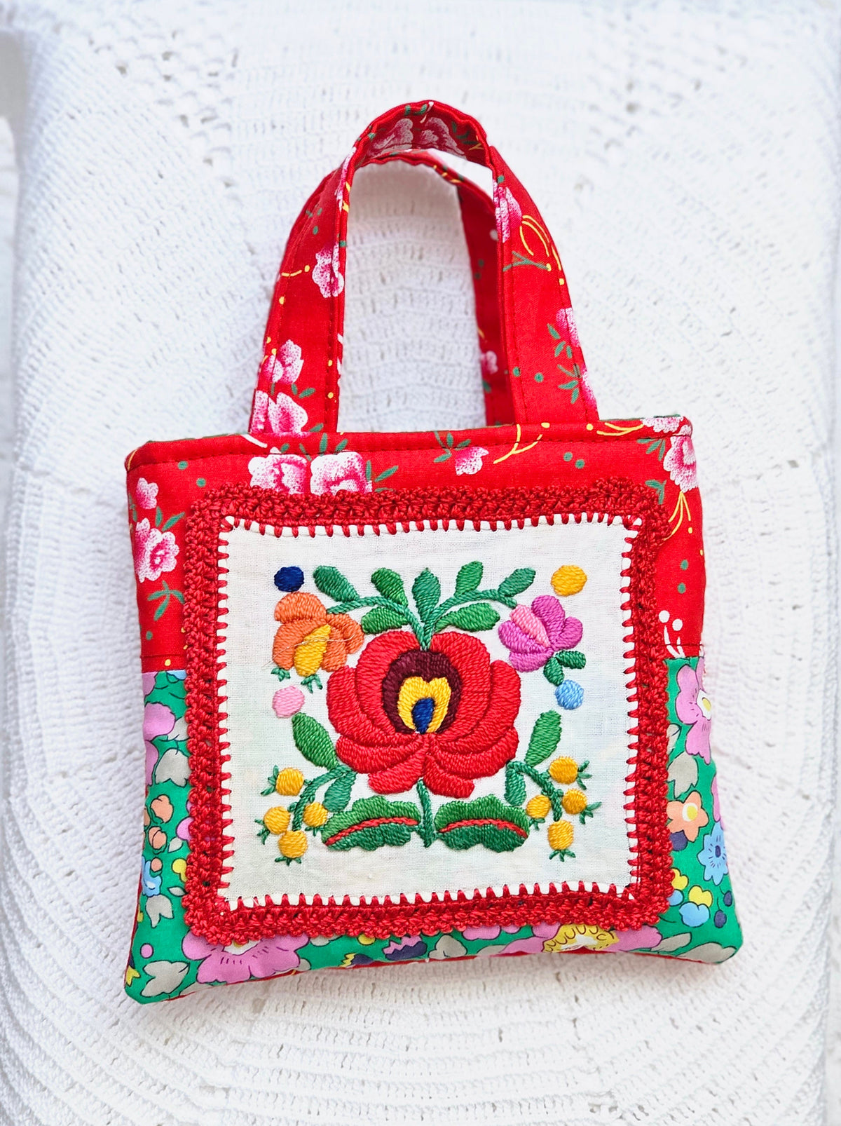 Petite Pochette à savon brodée