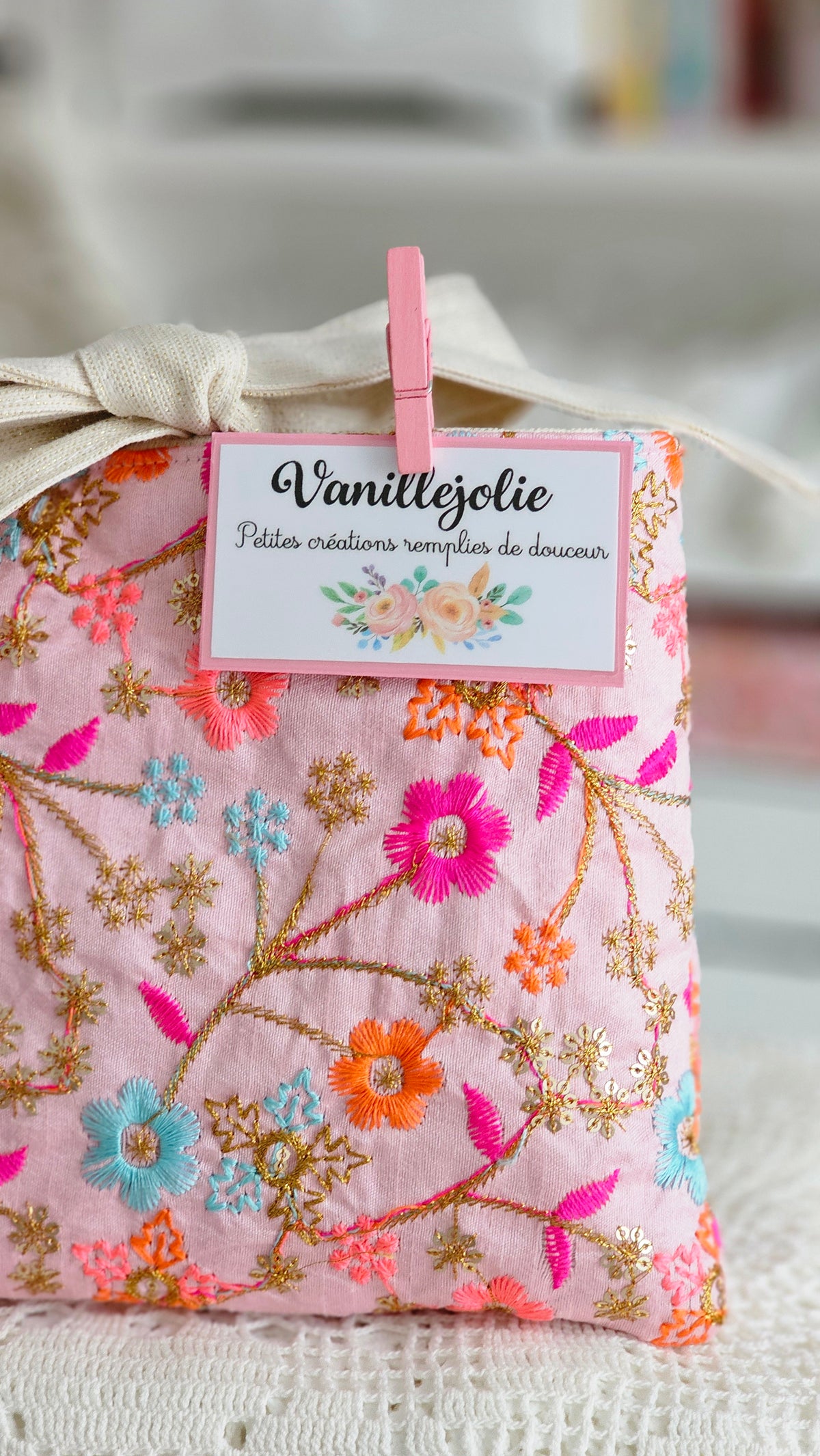 Pochette tissu fleuri pour livre de poche