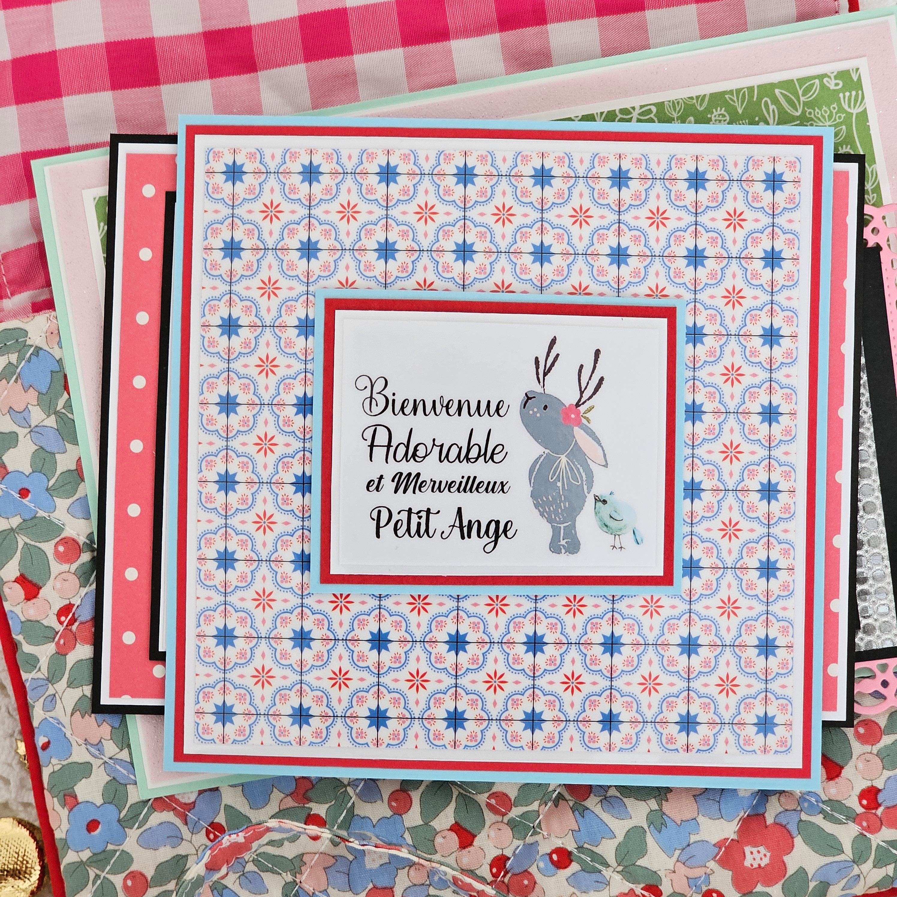 Pochette matelassée et cartes