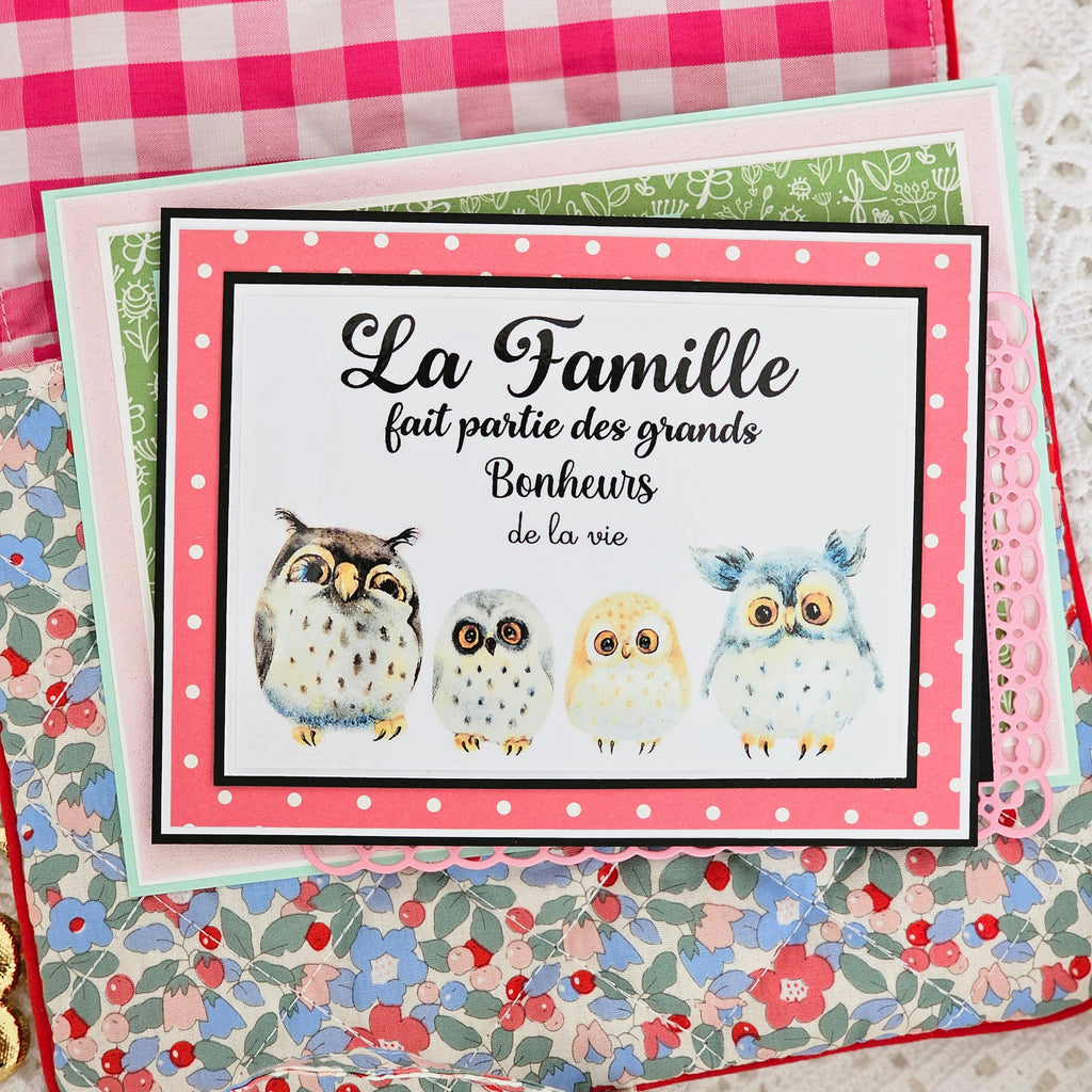 Pochette matelassée et cartes