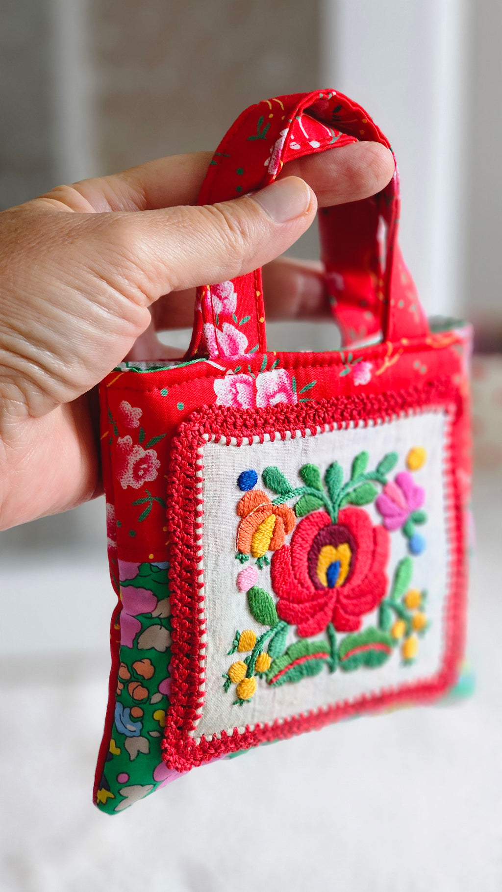 Petite Pochette à savon brodée