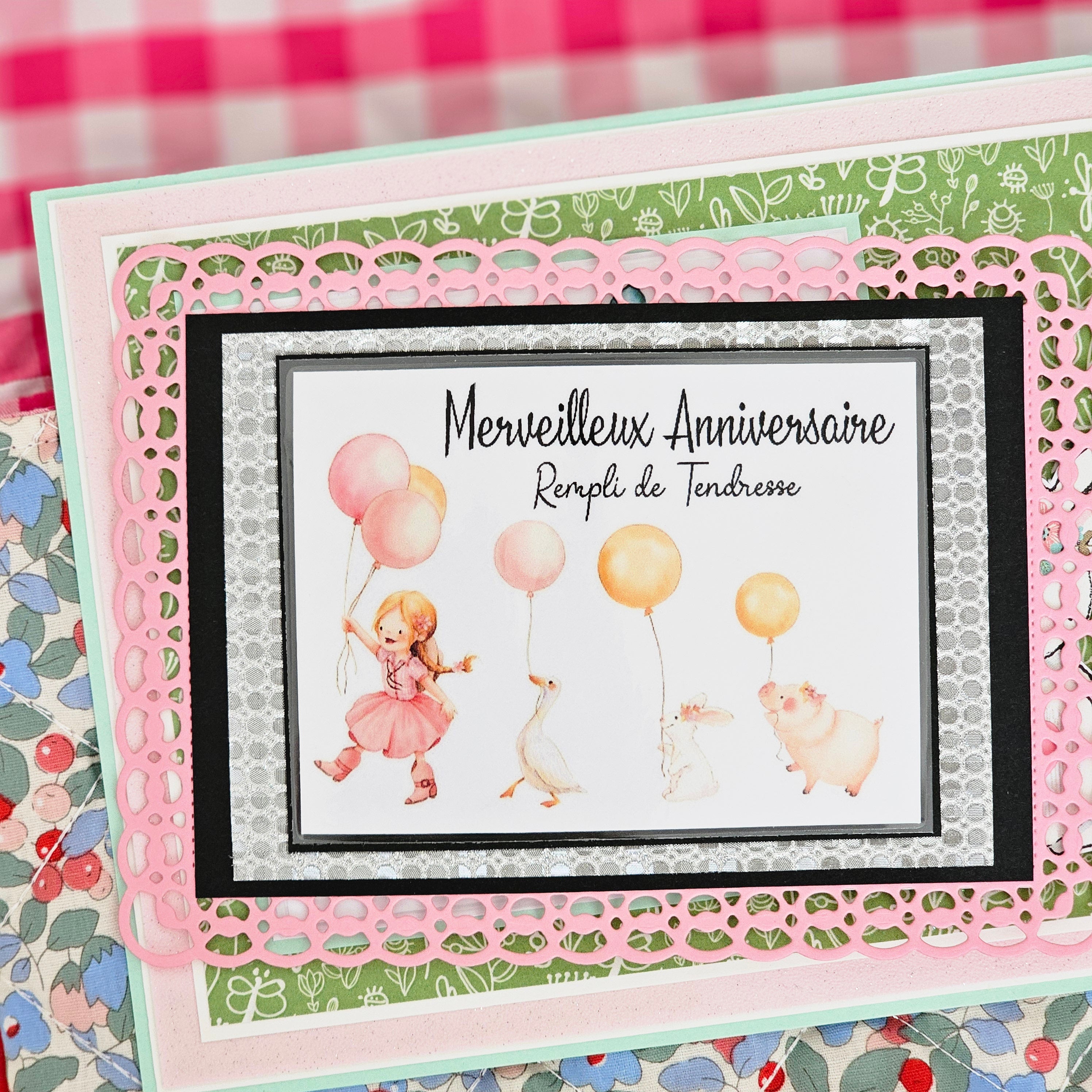 Pochette matelassée et cartes