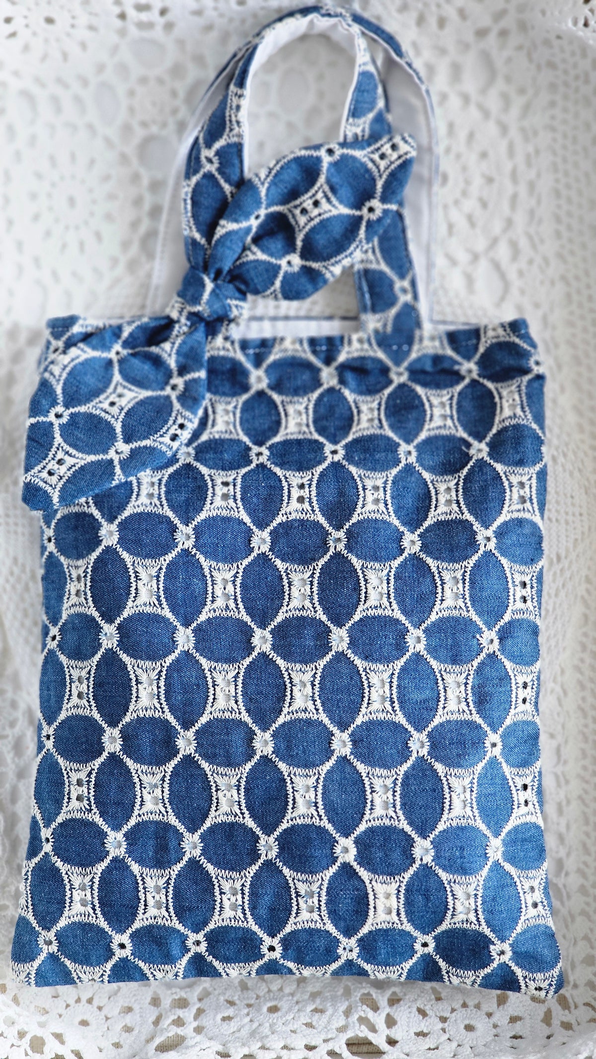 Tote bag tissu jean brodé