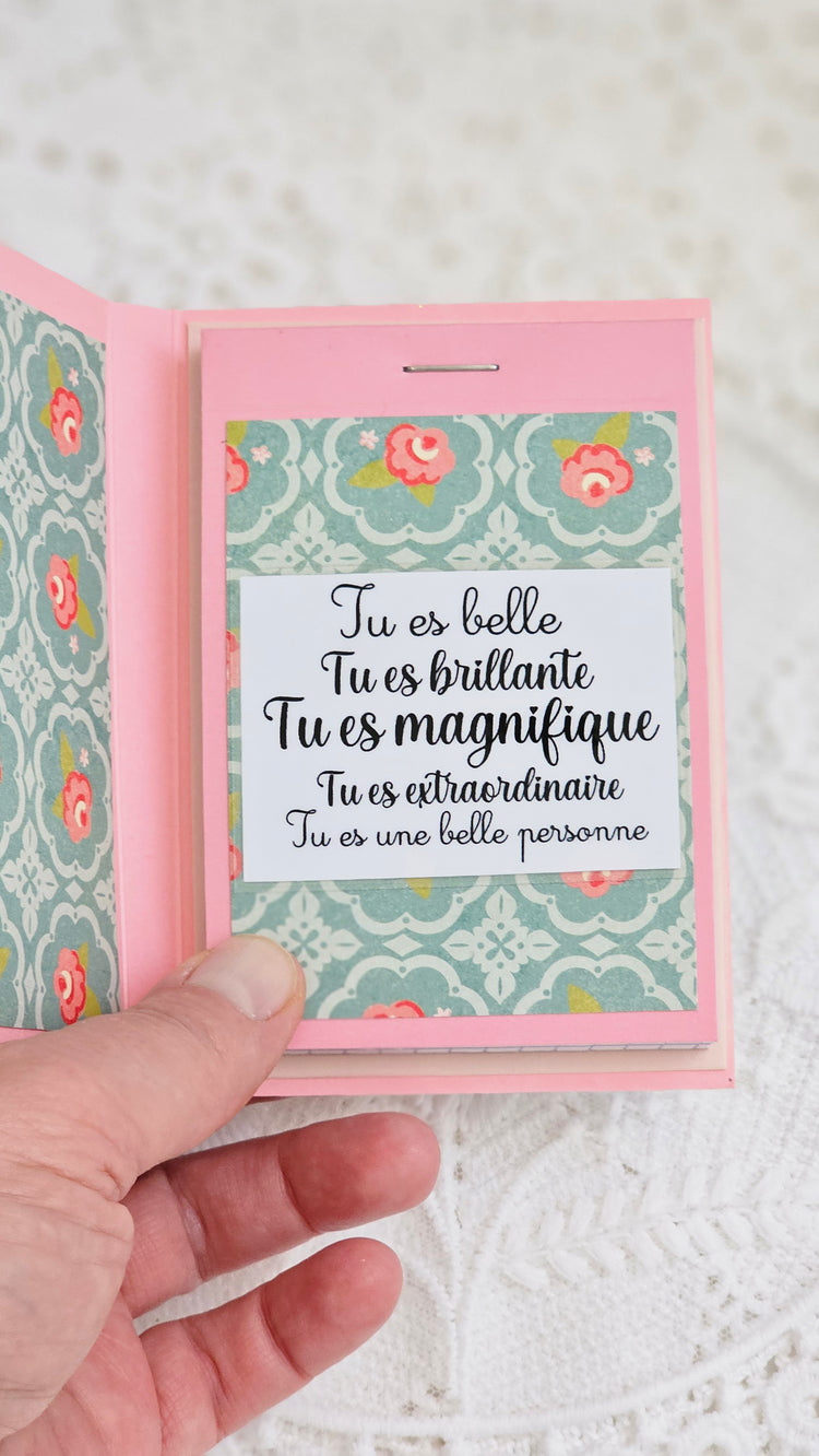 Carte avec petit carnet