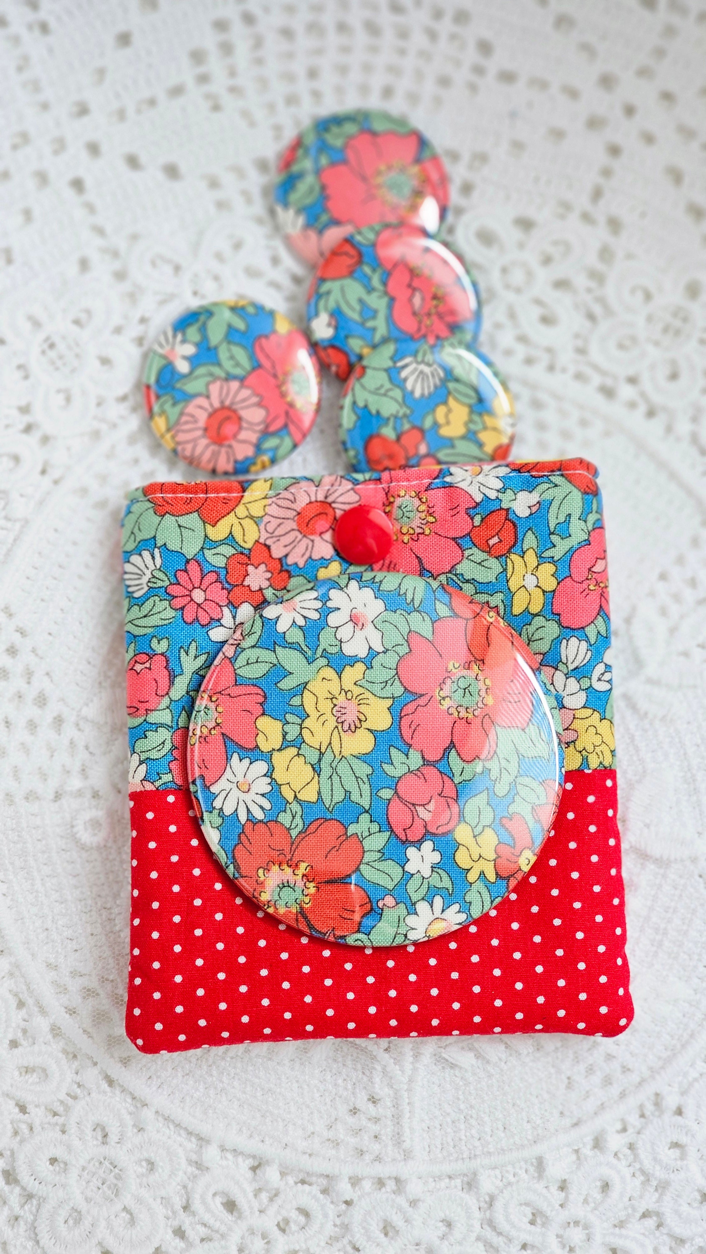 Magnets liberty et pochette tissu