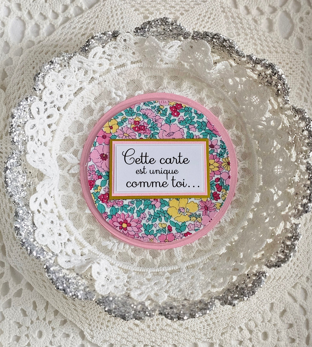 Carte ronde papier et liberty